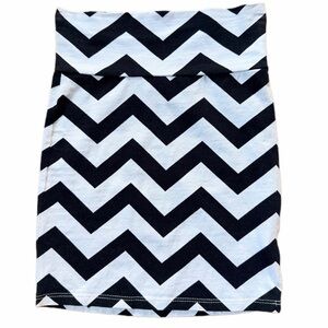 Charlotte Russe- Chevron Mini Skirt (sz xs) Like New